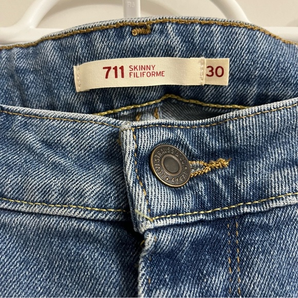 Levi’s 711 Skinny Jeans - Picture 5 of 7